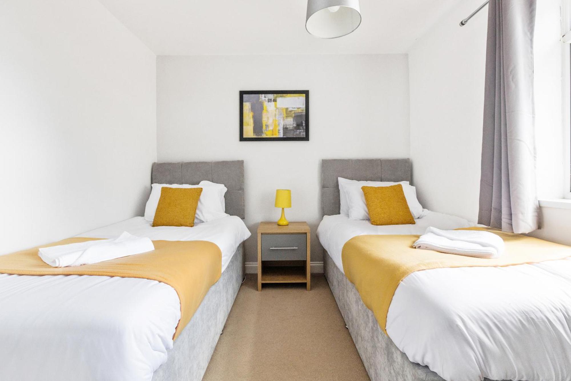 Opp B'Ham - Freshly Refurbished Walls And Carpets! Big Savings Booking 7 Days Or More! Apartamento Marston Green Exterior foto